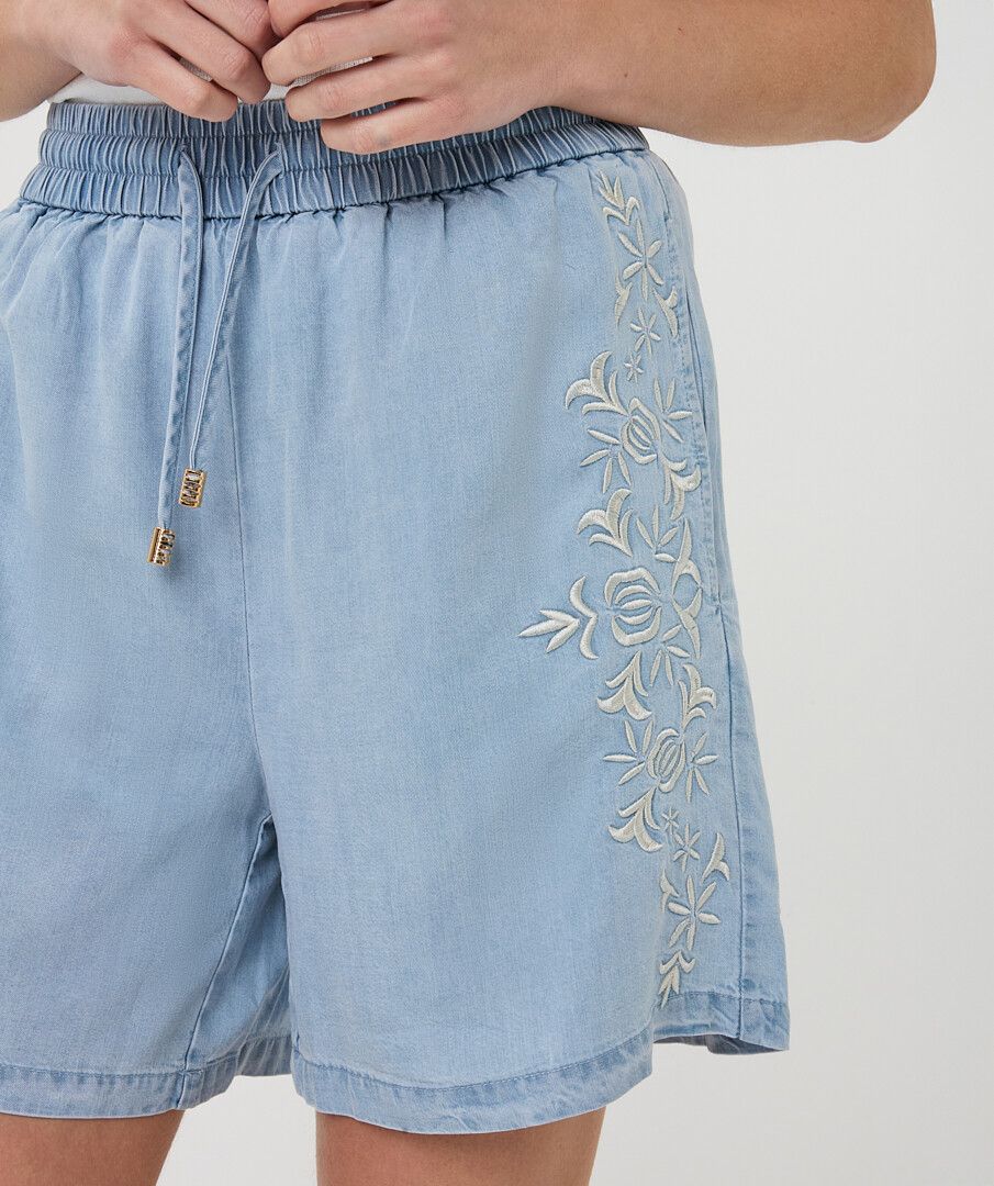 Cora shorts